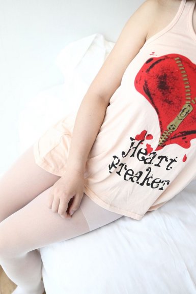 PG电子平台:《我的宠物是大象》看刘青云与三个女人、四头大象的故事(图1) PG电子平台